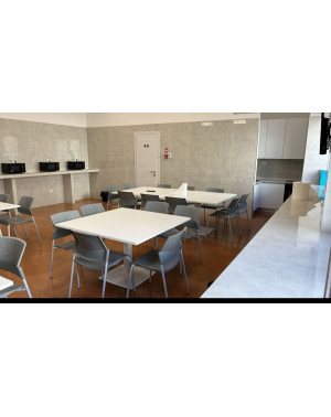 Tavolo mensa con piano...